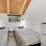 Holiday home Awesome In With Wifi